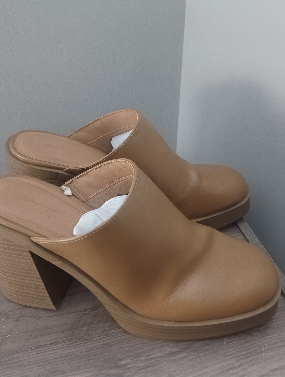Heeled Clogs Sz 8.5